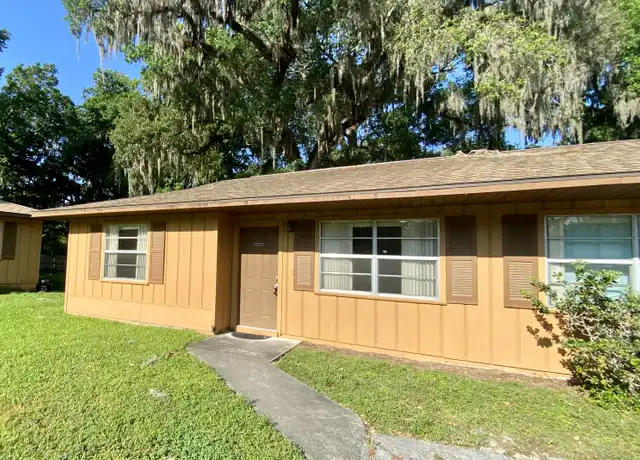 Property at 20004 Suncrest Dr, Brooksville, FL, 34601, 2 beds, 1 bath, [object Object]