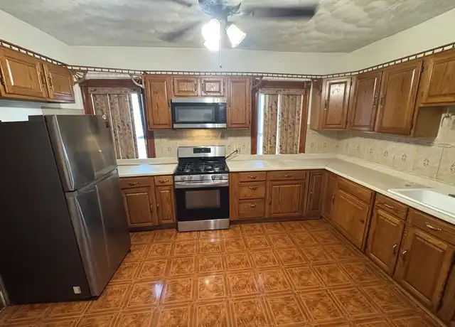 Property at 374 Bowdoin St Unit 1, Boston, MA, 02125, 4 beds, 1 bath, [object Object]