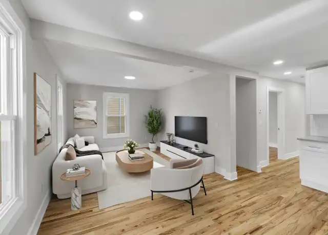 Property at 10 Perry Hill Rd Unit 2, Shelton, CT, 06484, 3 beds, 1 bath, [object Object]