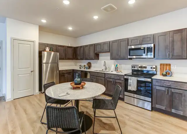 Property at The Joule - 100 Elizabethtown Byp, Elizabethtown, KY, 42701, 2 beds, 2 baths, [object Object]