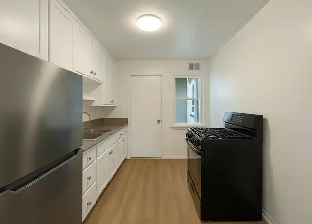 Property at 1885 Chestnut Ave Unit 3, Long Beach, CA, 90806, 3 beds, 1 bath, [object Object]