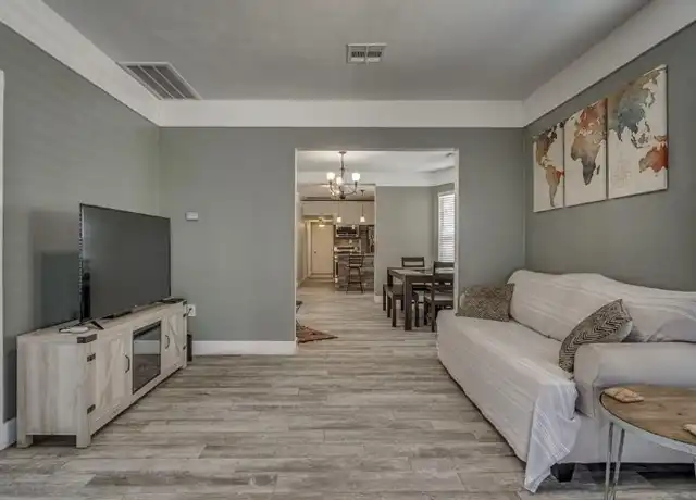 Property at 1211 N Ellison Ave, Oklahoma City, OK, 73106, 4 beds, 2 baths, [object Object]