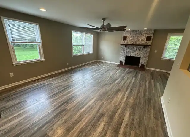 Property at 6879 Lebanon Rd, Mount Juliet, TN, 37122, 3 beds, 2 baths, [object Object]