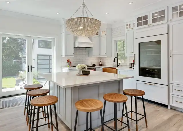 Property at 5 Sylvan Ter, Newport, RI, 02840, 3 beds, 2 baths, [object Object]