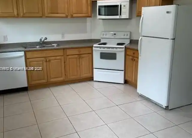 Property at 8226 Crespi Blvd Unit 3, Miami Beach, FL, 33141, 2 beds, 1.5 baths, [object Object]