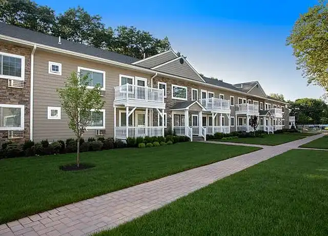 Property at Fairfield Estates at St. James - 206 Jefferson Ave, St James, NY, 11780, 2 beds, 1 bath, [object Object]