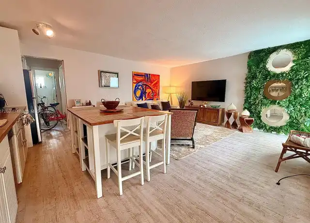 Property at 224 Meridian Ave #10, Miami Beach, FL, 33139, 1 bed, 1 bath, [object Object]