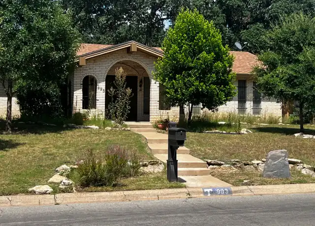 Property at 993 Mockingbird St, Stephenville, TX, 76401, 3 beds, 2 baths, [object Object]