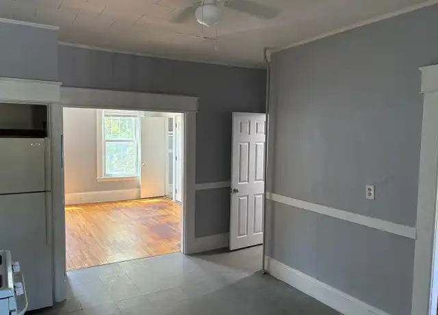 Property at 456 Maple St Unit 467-10, Manchester, NH, 03104, 1 bed, 1 bath, [object Object]