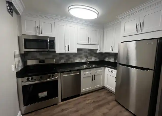 Property at 4925 Fairview Ave, Downers Grove, IL, 60515, 1 bed, 1 bath, [object Object]
