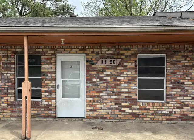 Property at 1037 W Cherry St, Milan, TN, 38358, 2 beds, 1 bath, [object Object]