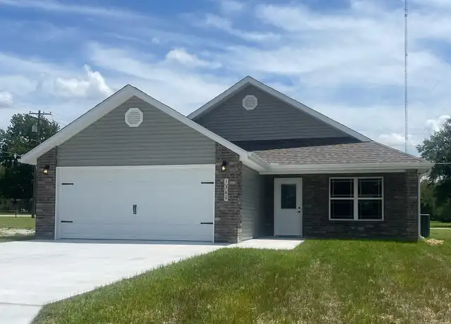 Property at 1305 S Jefferson Ave, Webb City, MO, 64870, 3 beds, 2 baths, [object Object]