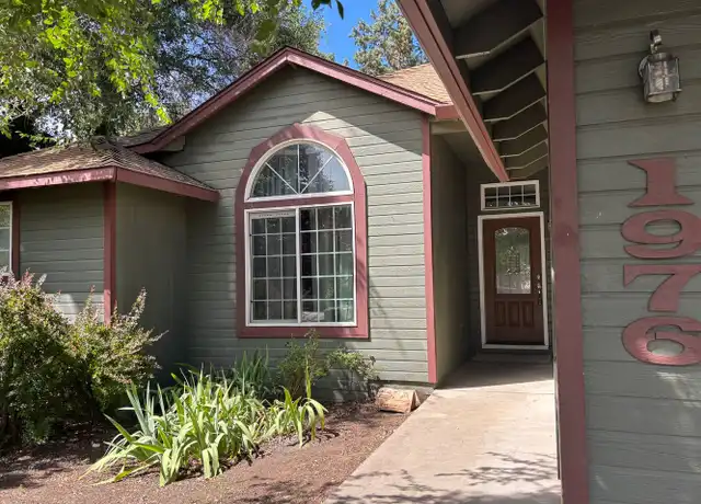 Property at 1976 NE Yellowstone Ln, Bend, OR, 97701, 3 beds, 2 baths, [object Object]