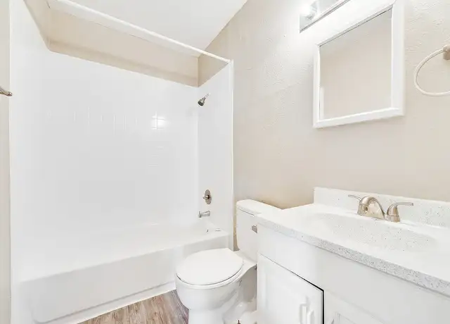 Photo of 1320 W Kingsley Rd, Garland, TX 75041