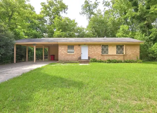 Property at 2475 N Groveland Cir, Macon, GA, 31206, 3 beds, 1 bath, [object Object]