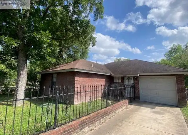 Property at 2354 E Van Buren St, Brownsville, TX, 78520, 3 beds, 2 baths, [object Object]