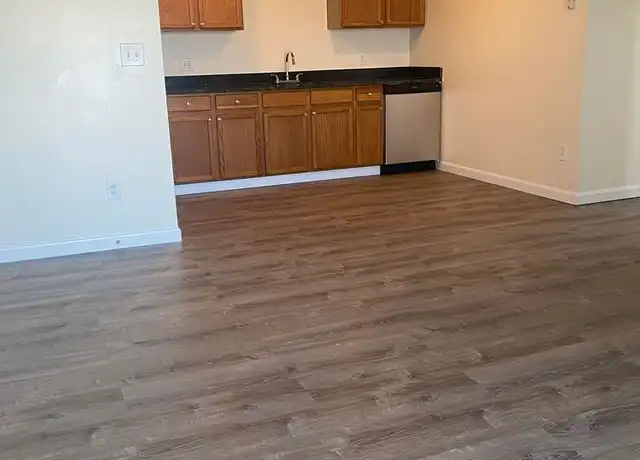 Property at 4000 N Main St Unit 14, Fall River, MA, 02720, 2 beds, 1 bath, [object Object]