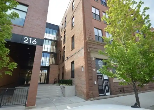Property at 216 N May St Unit 104, Chicago, IL, 60607, 3 beds, 4.5 baths, [object Object]
