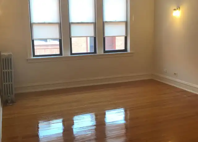 Property at 10742 S Calumet Ave Unit 3W, Chicago, IL, 60628, 1 bed, 1 bath, [object Object]