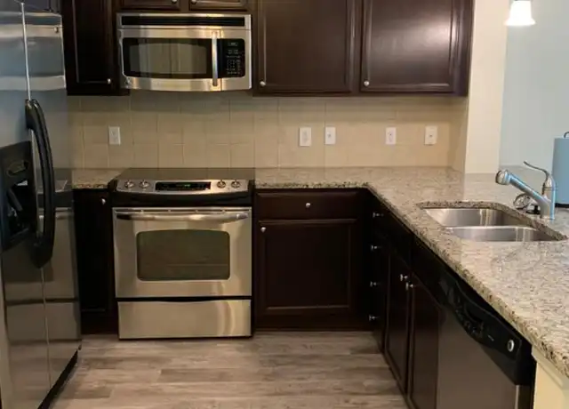 Property at 200 River Vista Dr #516, Atlanta, GA, 30339, 1 bed, 1 bath, [object Object]
