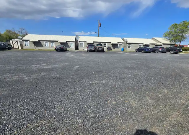 Property at Broadway 6 - 1110 W Broadway Ave, Moses Lake, WA, 98837, 1 bed, 1 bath, [object Object]