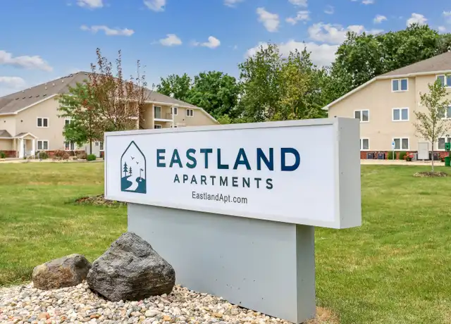 Property at 1905 N Cunningham Ave, Urbana, IL, 61802, 2 beds, 2 baths, [object Object]
