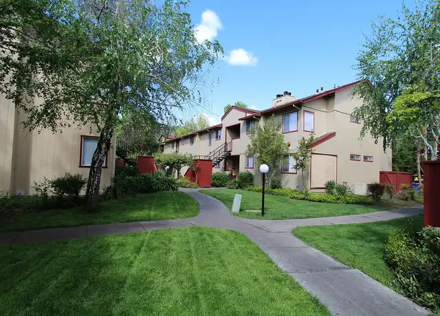 Property at Walnut Apartments - 2120 Jennings Ave, Santa Rosa, CA, 95401, 1-2 bed, 1-2 bath, [object Object]