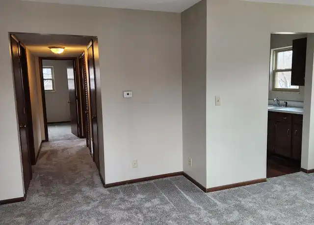 Property at 700 Fremont St #5, Manhattan, KS, 66502, 2 beds, 1 bath, [object Object]