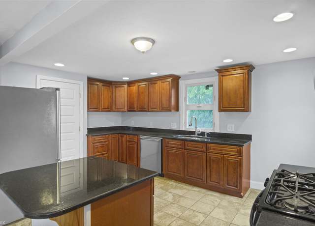 Photo of 73 Tampa St, Hyde Park, MA 02136