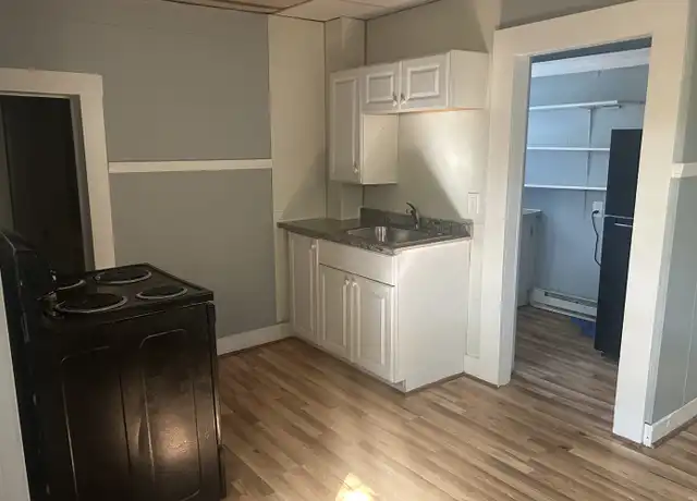Property at 200 Crescent St Unit 1, Athol, MA, 01331, 2 beds, 1 bath, [object Object]