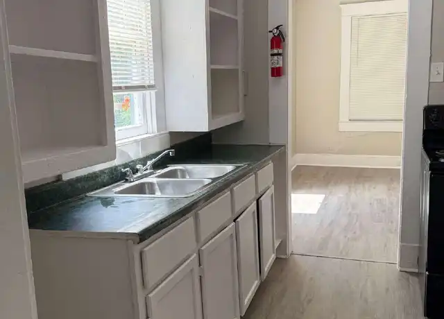 Property at 214 E Huff Ave Unit 2, San Antonio, TX, 78214, 2 beds, 1 bath, [object Object]