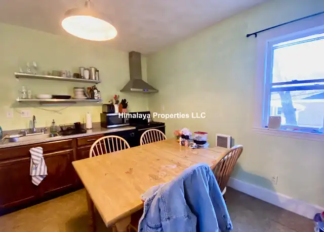 Property at 40 Hillside St Unit 2, Boston, MA, 02120, 4 beds, 1 bath, [object Object]