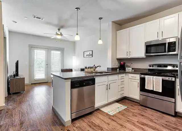 Property at Vitae Residences - 1702 N Ruddell St, Denton, TX, 76209, 1-2 bed, 1-2 bath, [object Object]