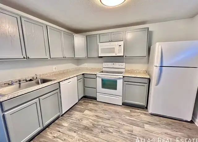 Property at 1016 Magnolia St Unit B, Colorado Springs, CO, 80907, 1 bed, 2 baths, [object Object]