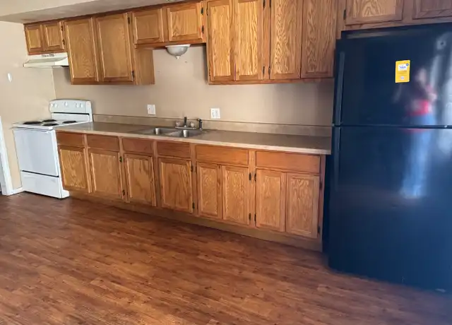 Property at 750 Bonham St Unit 220, Paris, TX, 75460, 2 beds, 1 bath, [object Object]