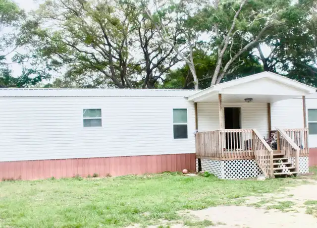 Property at 815 Roy St, Fort Walton Beach, FL, 32547, 3 beds, 2 baths, [object Object]