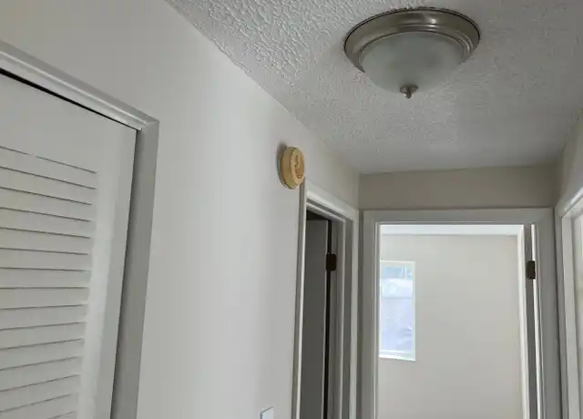 Property at 687 Oneil Blvd Unit 302, McKeesport, PA, 15132, 3 beds, 1 bath, [object Object]