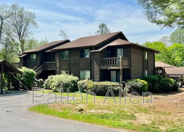 Property at 530 Courtwood Ln #5, Hendersonville, NC, 28739, 2 beds, 1.5 baths, [object Object]