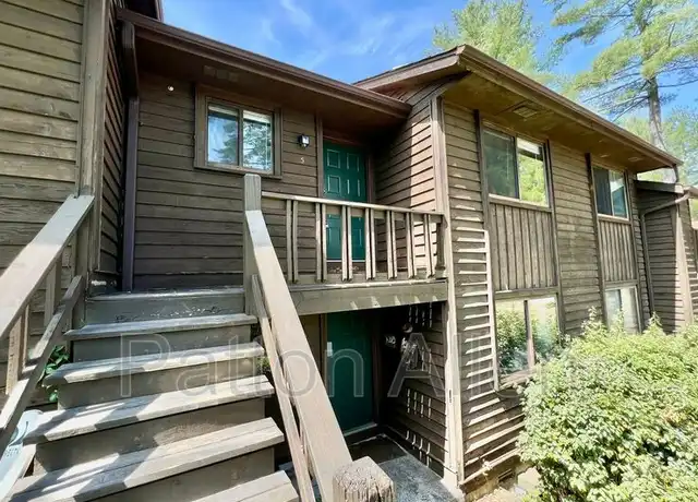 Property at 530 Courtwood Ln #5, Hendersonville, NC, 28739, 2 beds, 1.5 baths, [object Object]
