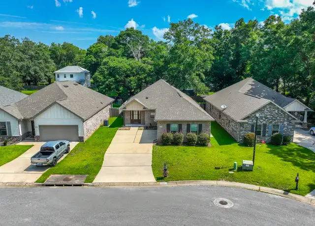 Property at 3928 Fielding Ct, Milton, FL, 32571, 3 beds, 2 baths, [object Object]