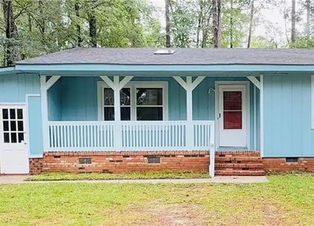 Property at 711 Niven Ave, Raeford, NC, 28376, 2 beds, 1 bath, [object Object]