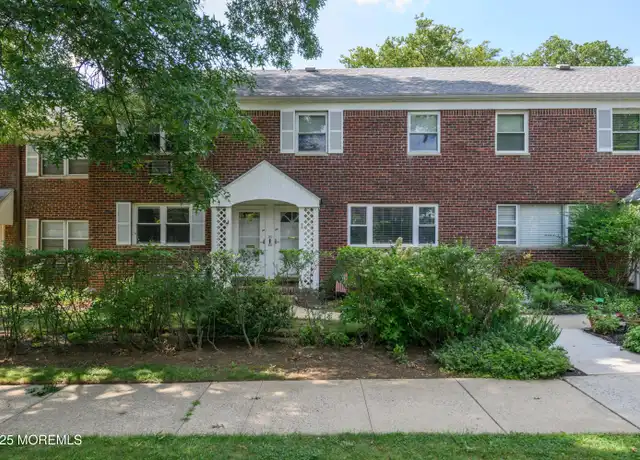 Property at 158 Manor Dr #158, Red Bank, NJ, 07701, 2 beds, 1 bath, [object Object]