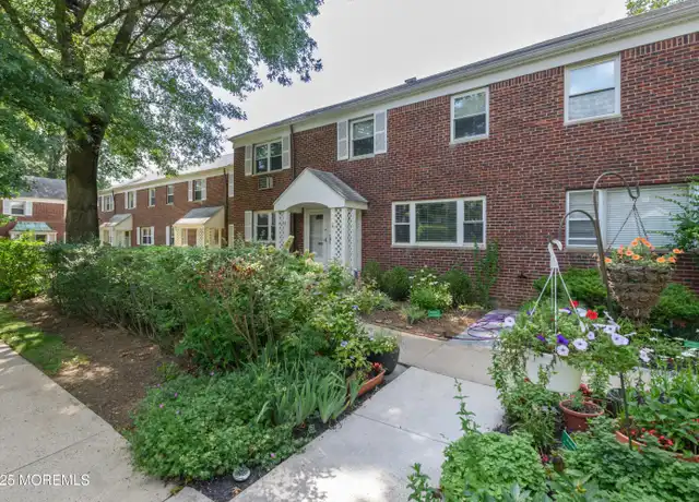 Property at 158 Manor Dr #158, Red Bank, NJ, 07701, 2 beds, 1 bath, [object Object]