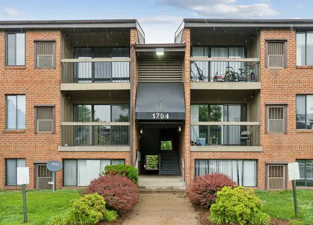 Property at The Grove at Alban - 91 Hill St, Frederick, MD, 21703, 2 beds, 1 bath, [object Object]
