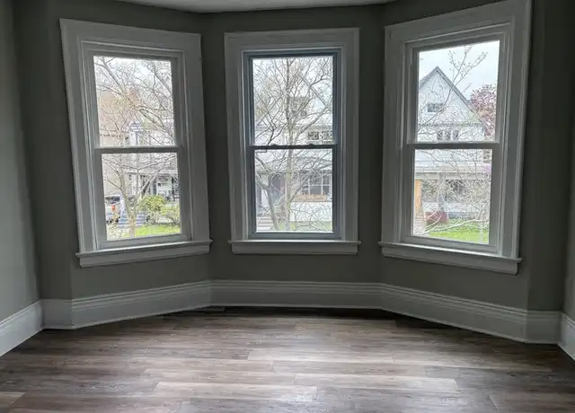 Property at 341 Massachusetts Ave Unit 2, Buffalo, NY, 14213, 3 beds, 1 bath, [object Object]