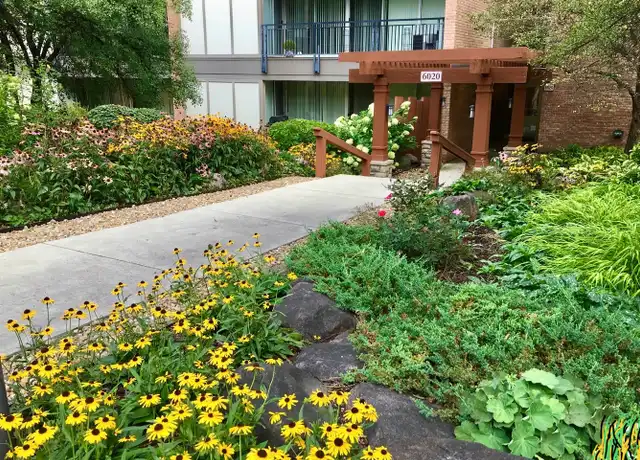 Property at 6000 Oakwood Dr Unit 2G, Lisle, IL, 60532, 1 bed, 1 bath, [object Object]