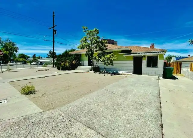 Property at 701 Claremont Cir, Reno, NV, 89502, 3 beds, 1 bath, [object Object]