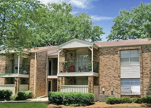 Property at Forest Ridge - 425 Beasley Rd, Jackson, MS, 39206, 1-2 bed, 1-2 bath, [object Object]