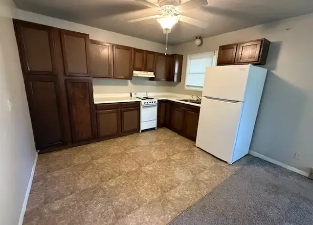Property at 1729 Bancroft Ave Unit 4B, Rochester, IN, 46975, 1 bed, 1 bath, [object Object]