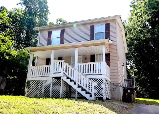 Property at 712 East Ave, Chattanooga, TN, 37411, 4 beds, 2 baths, [object Object]